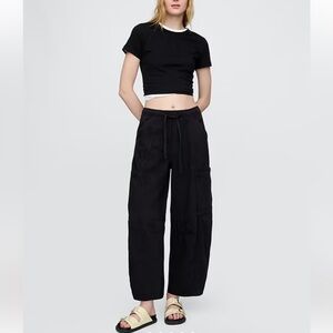 Gap Mid Rise UltraSoft Easy Horseshoe Jeans